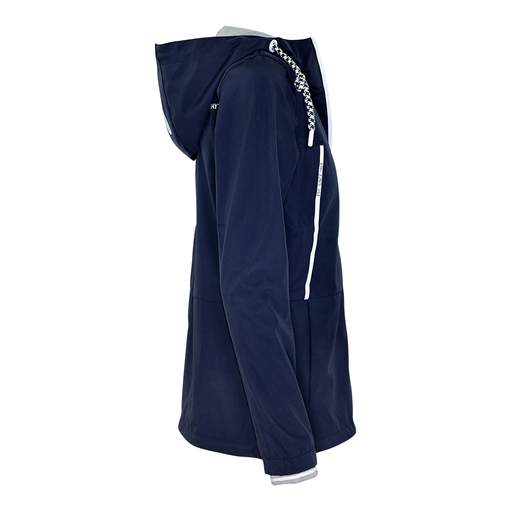 Weibliches Model mit CAMPS BAY Funktionsjacke in Night Sky