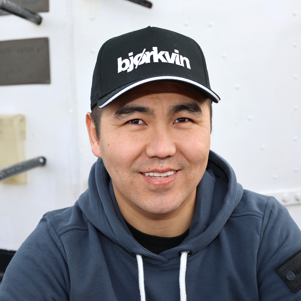 Männliches Model mit Björkvin Cap 