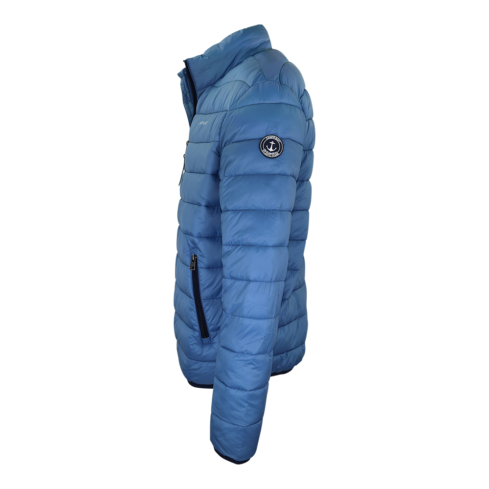 Männliches Model mit CAMPS BAY Stepp-Jacke in Stellar