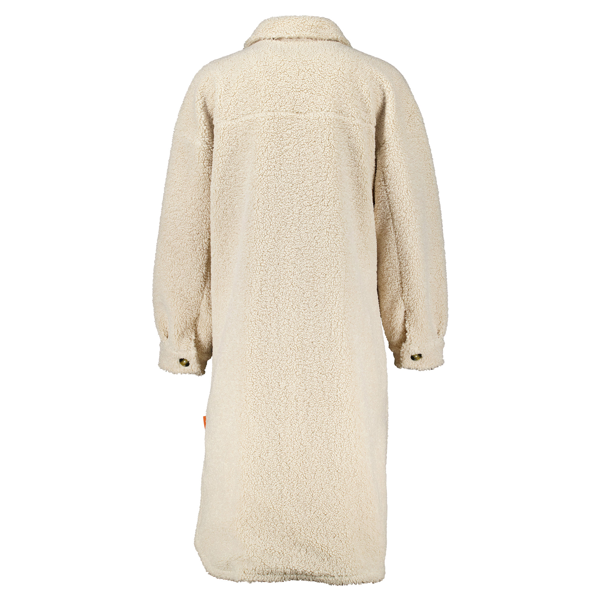 Weibliches Model mit ANKERBRAUT Teddy-Mantel in Offwhite