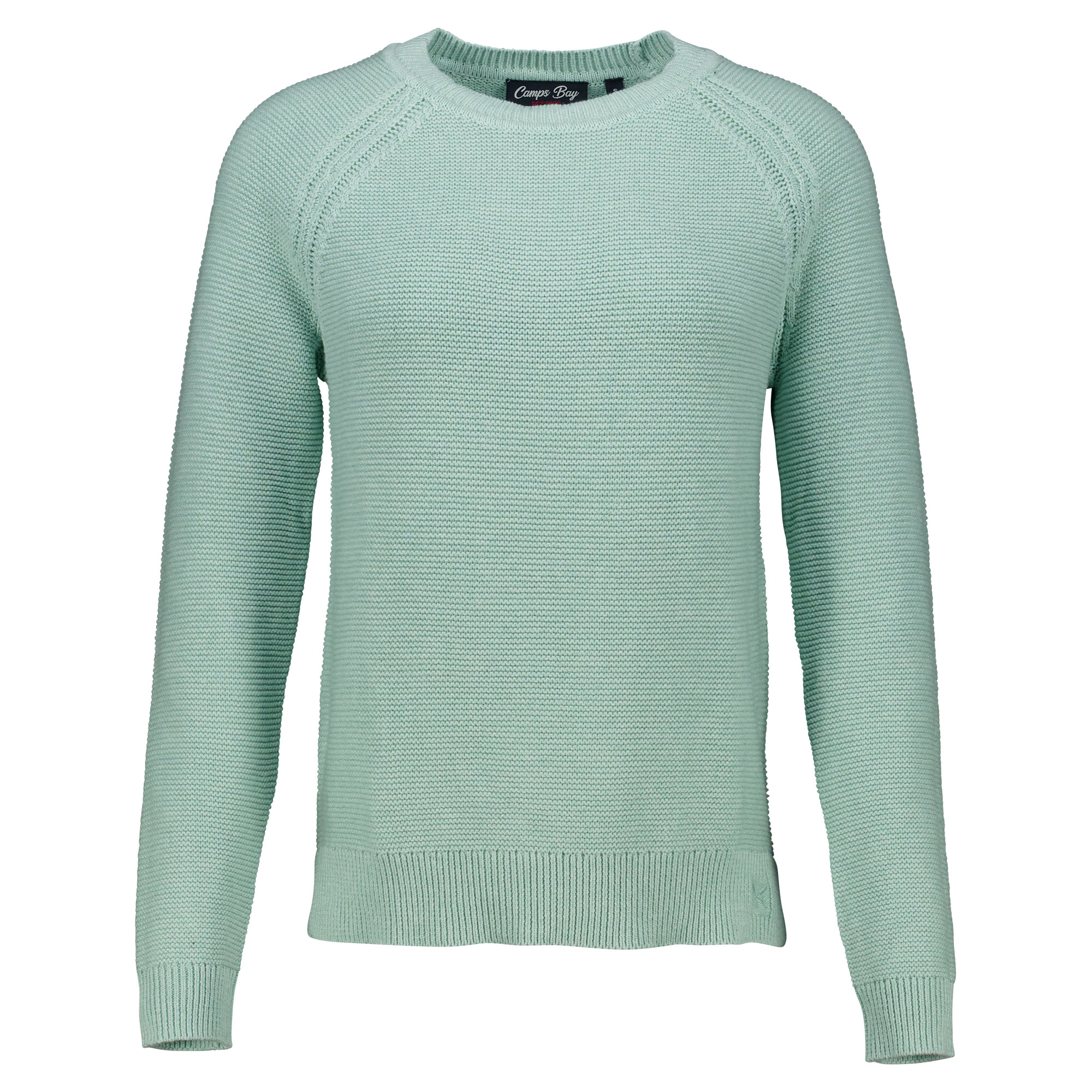 Weibliches Model mit CAMPS BAY Pullover in Aqua