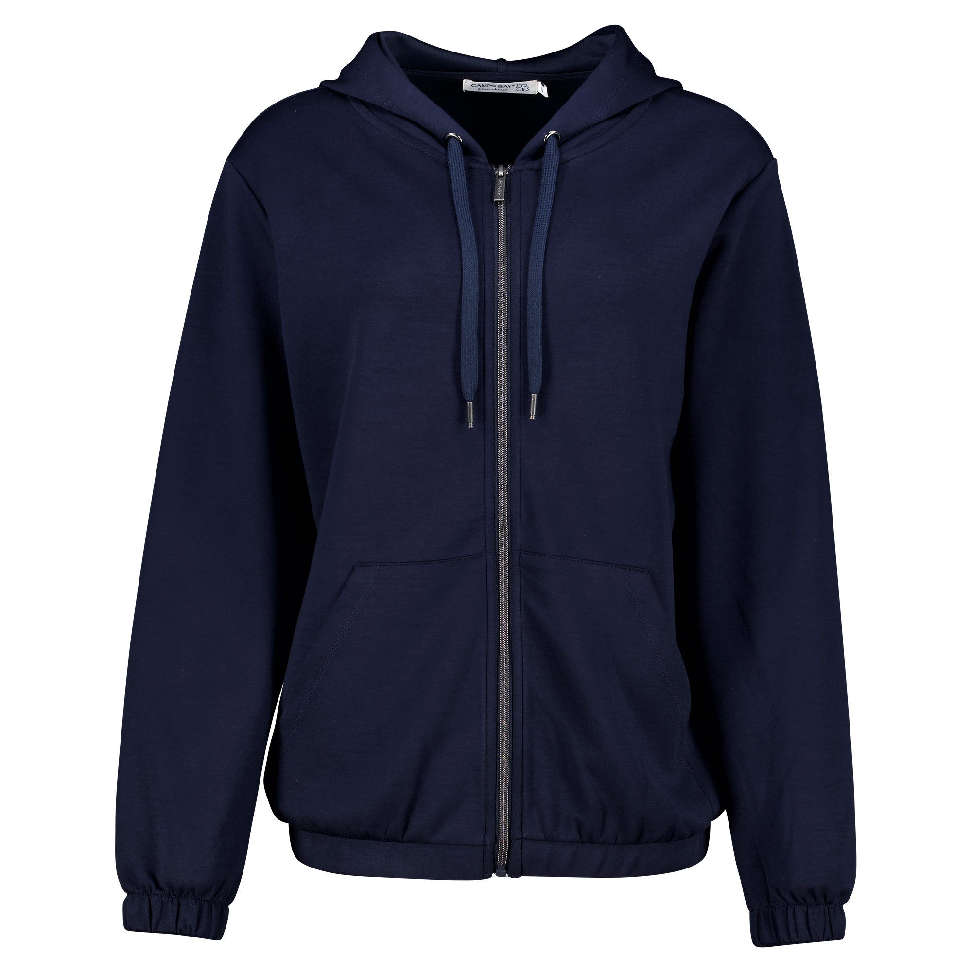 Weibliches Model mit CAMPS BAY Casualjacke in Navy
