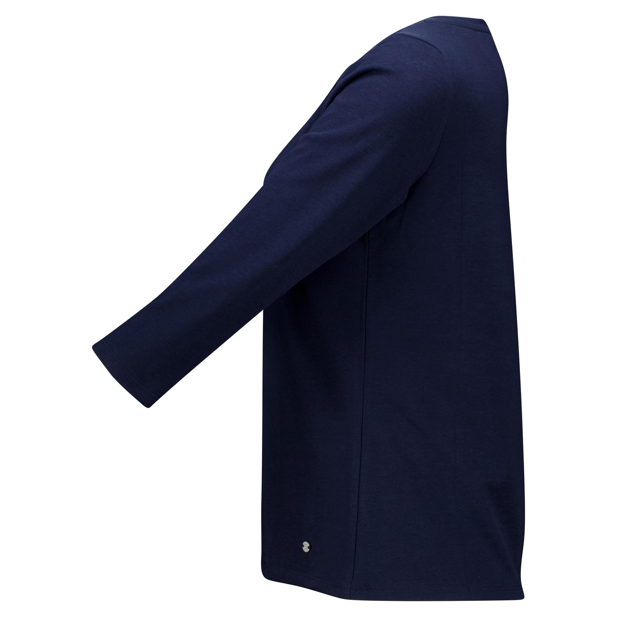 Weibliches Model mit CAMPS BAY Shirt in Night Sky