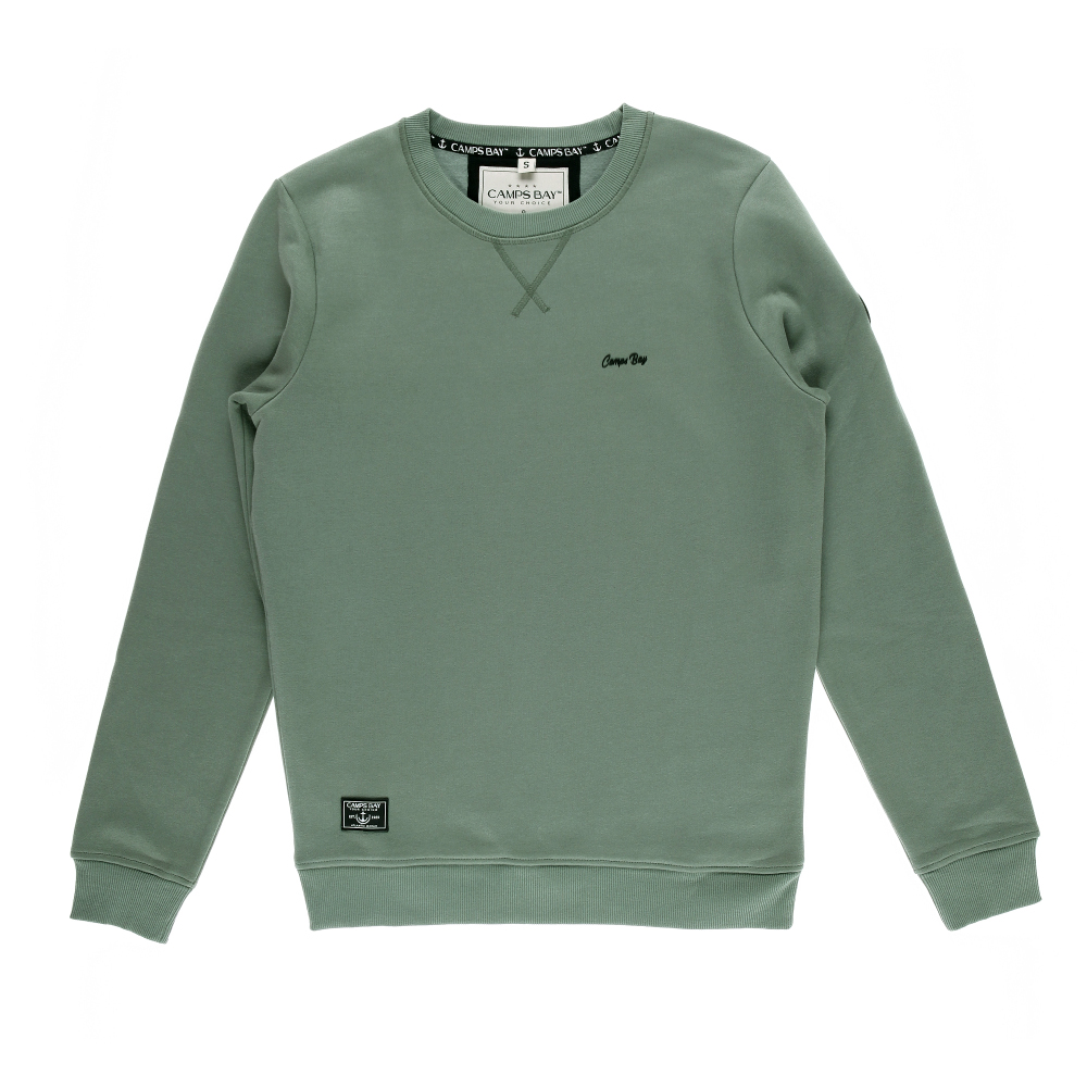 Männliches Model mit CAMPS BAY Hoodie 