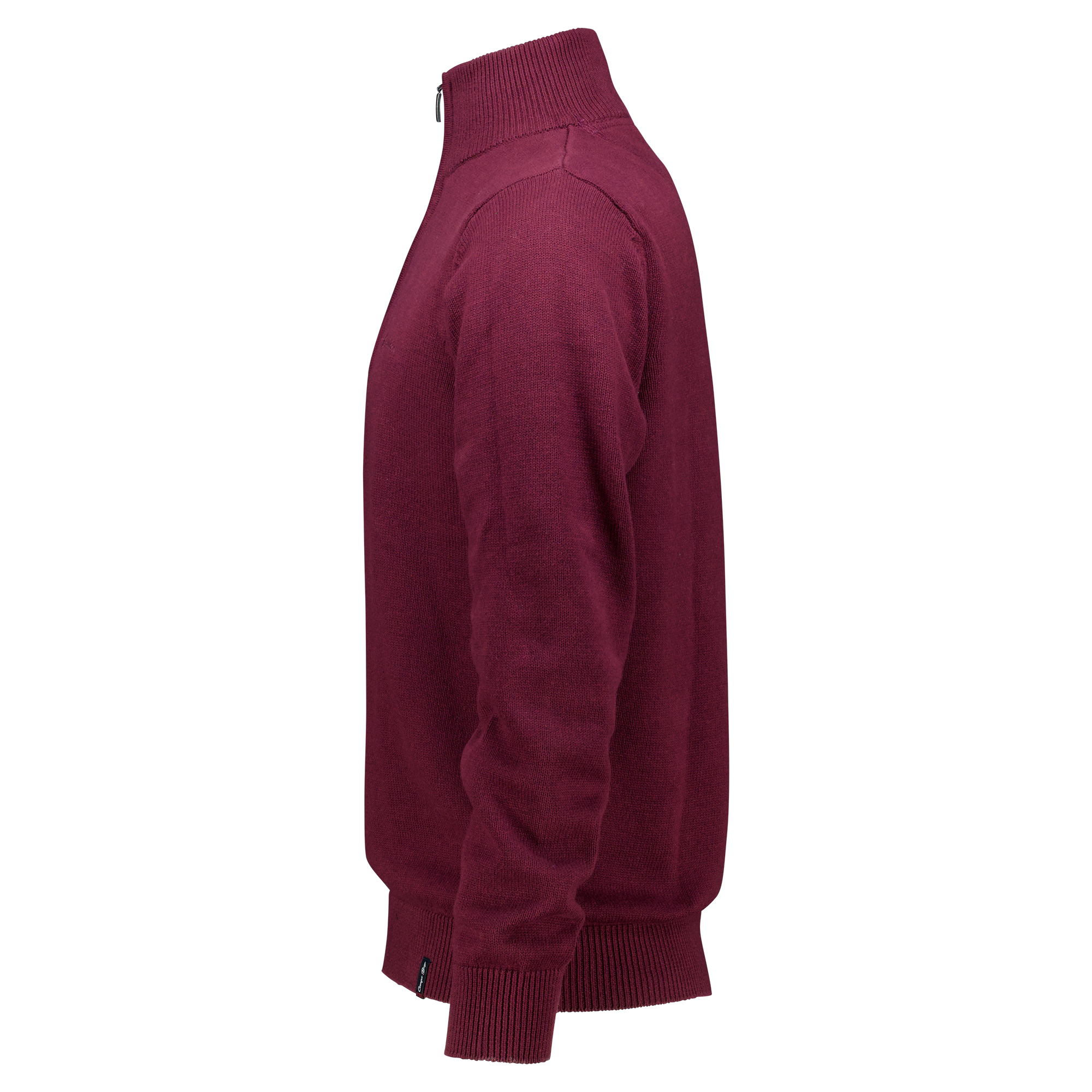 Männliches Model mit CAMPS BAY Stricktroyer in Bordeaux
