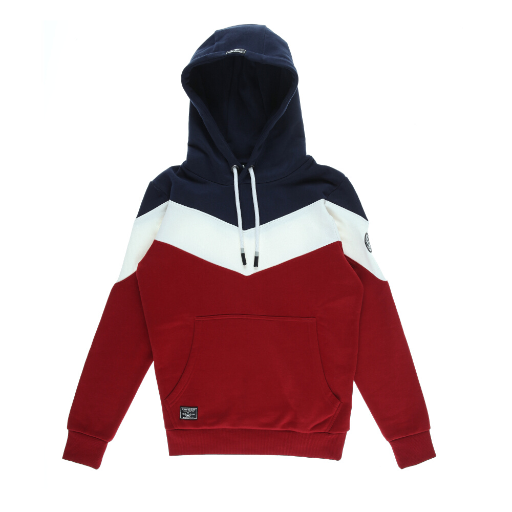 Männliches Model mit CAMPS BAY Hoodie 