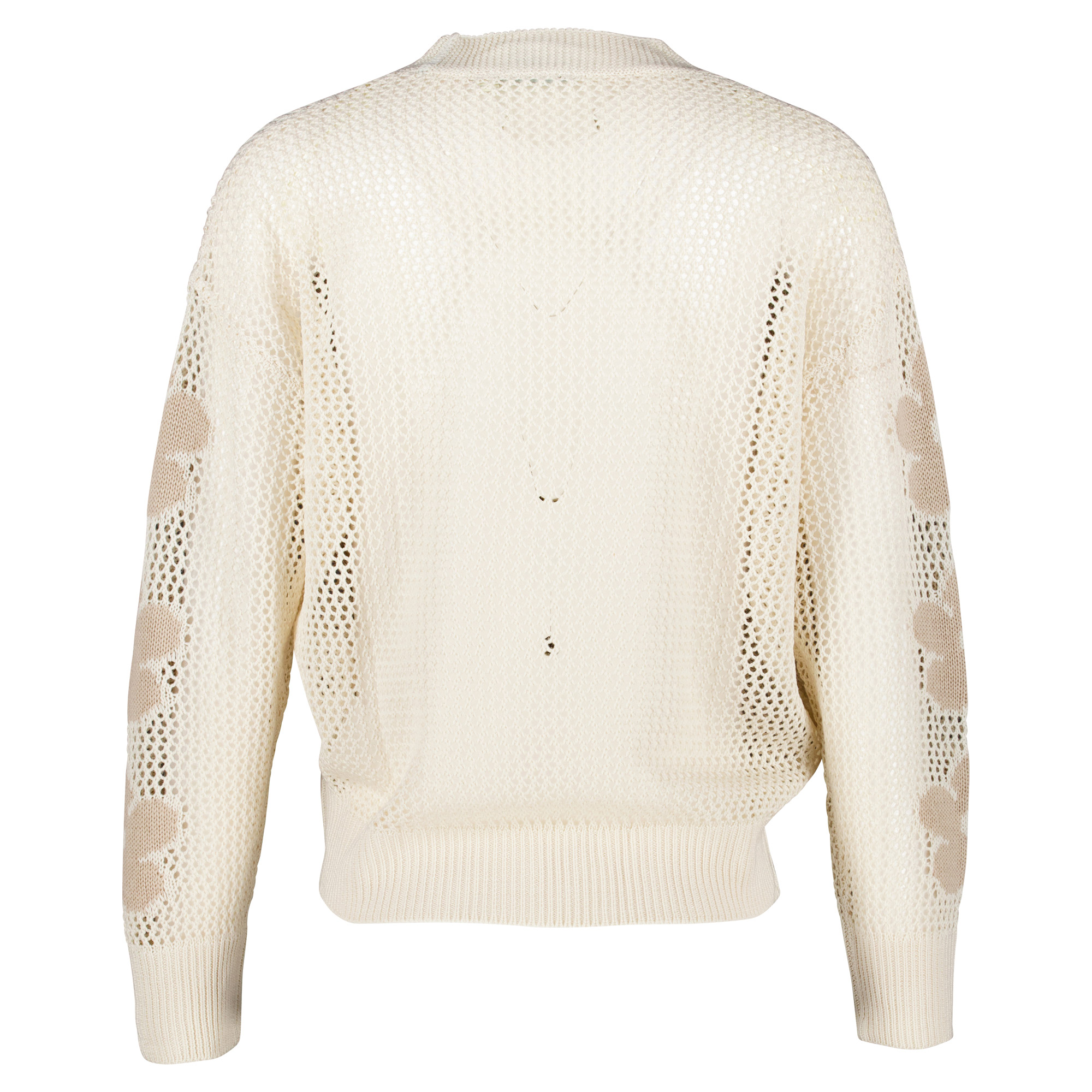 Weibliches Model mit CAMPS BAY Strickcardigan 