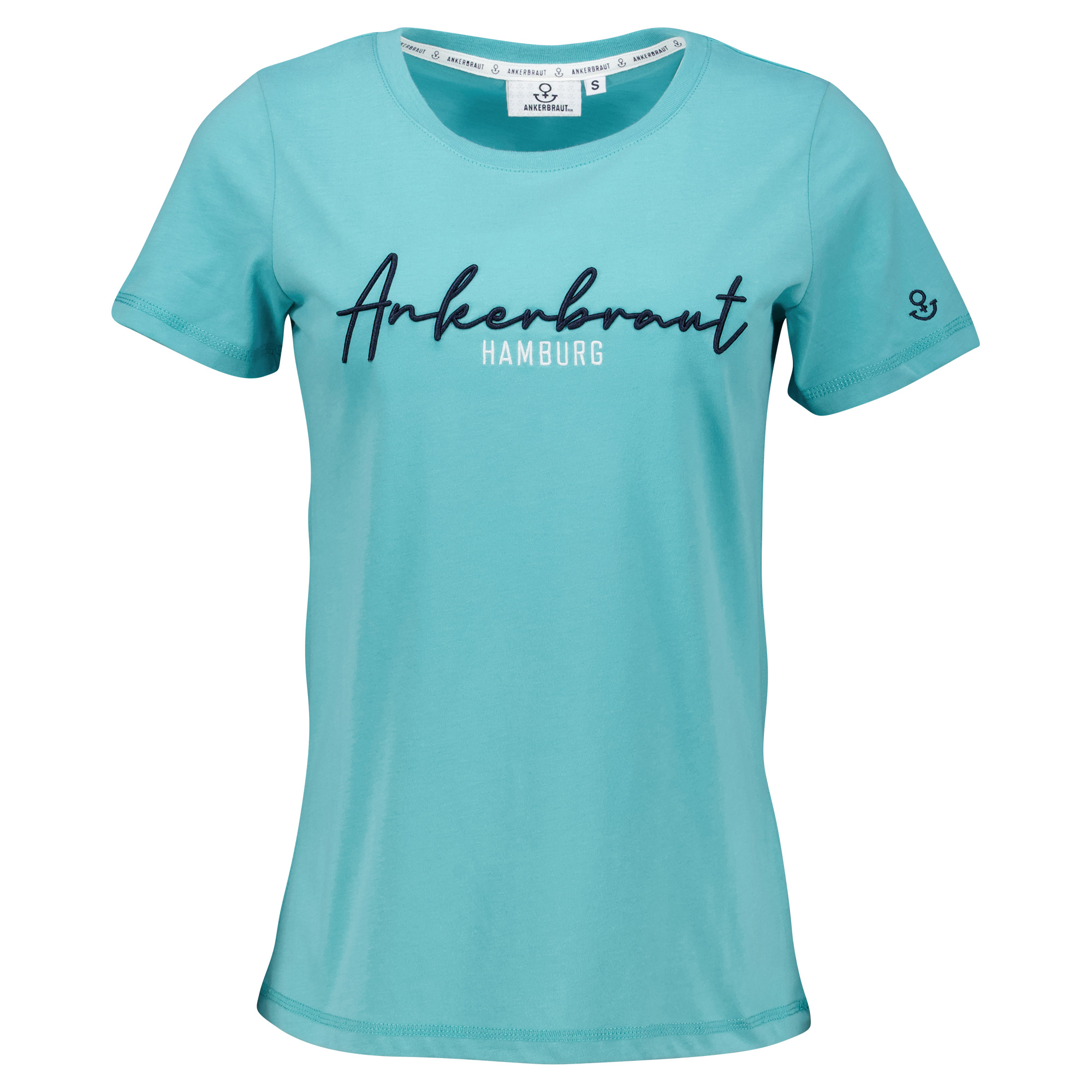 Weibliches Model mit ANKERBRAUT T-Shirt in Aqua Sea