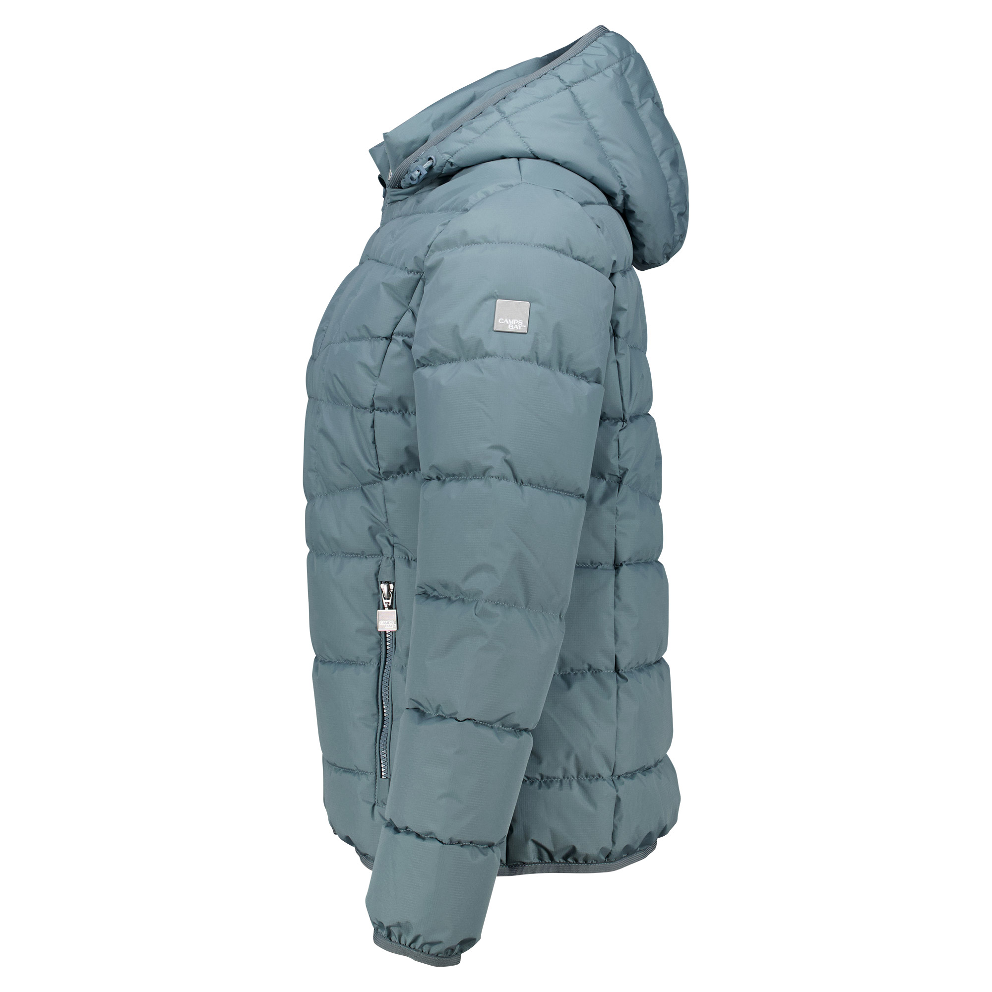 Weibliches Model mit CAMPS BAY Jacke in Trooper