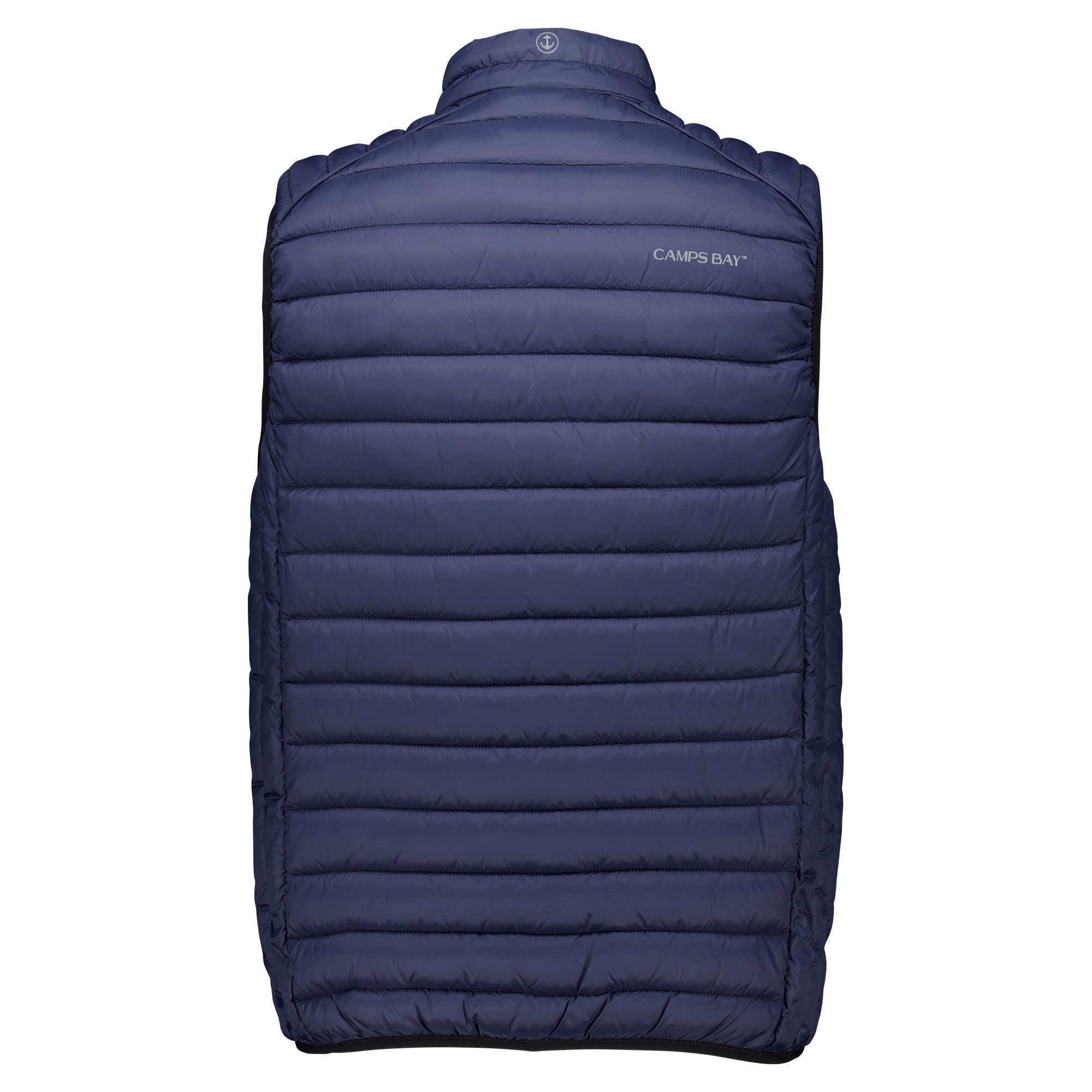Männliches Model mit CAMPS BAY Weste in Navy