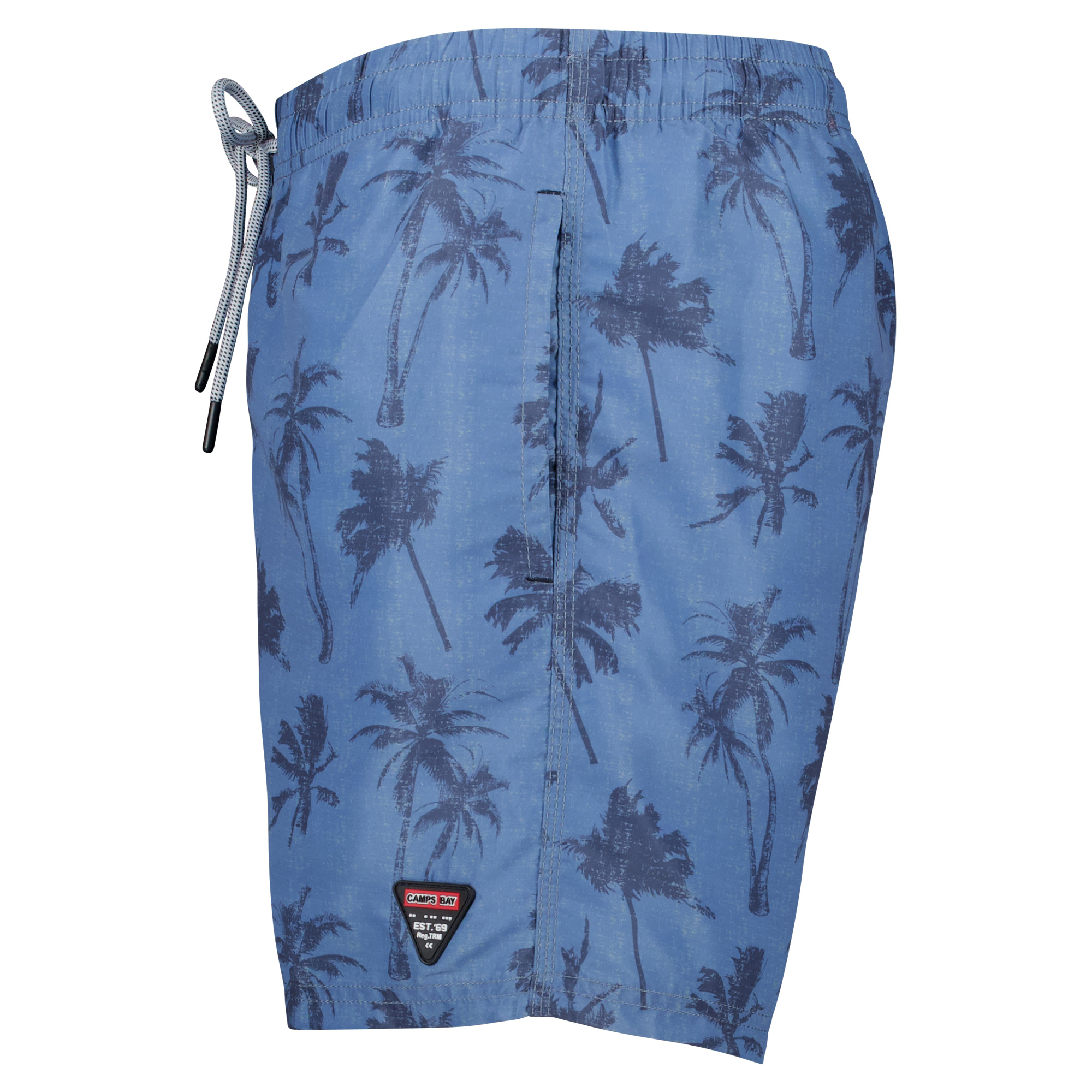 Männliches Model mit CAMPS BAY Badeshorts 