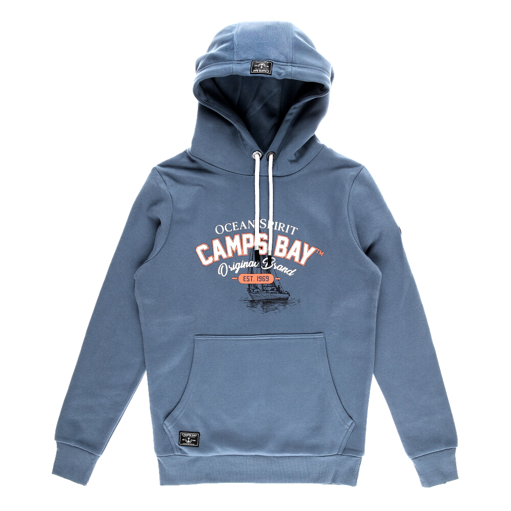 Männliches Model mit CAMPS BAY Hoodie 