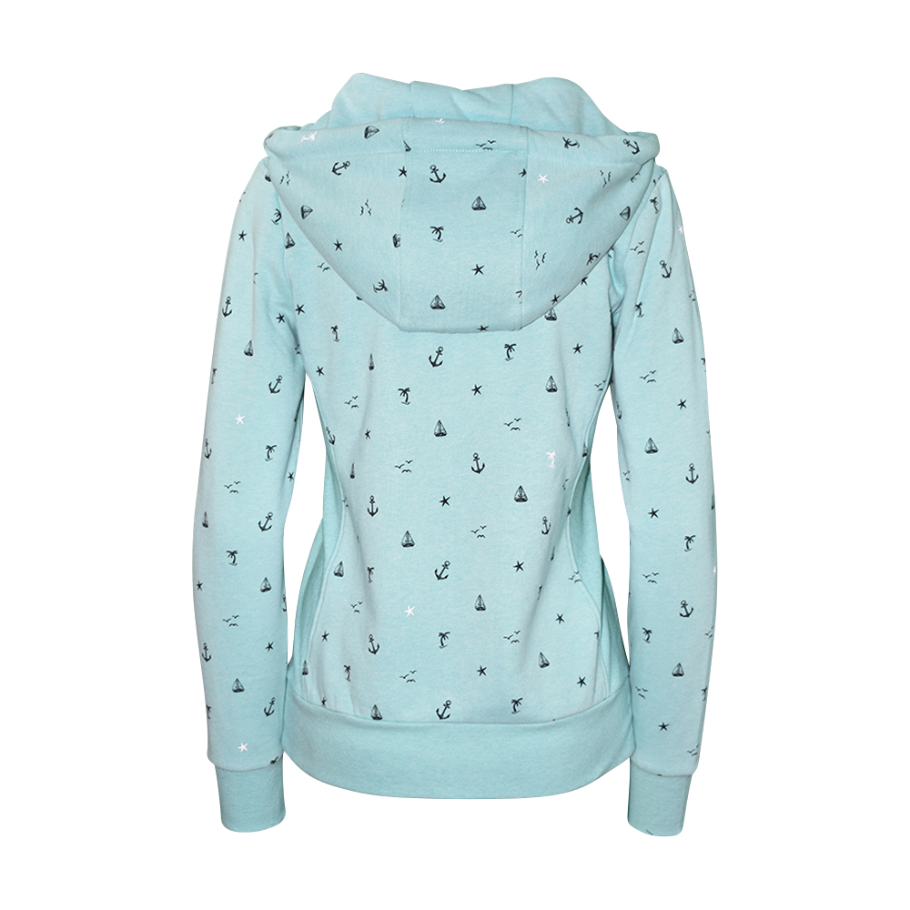 Weibliches Model mit CAMPS BAY Sweatjacke in Aqua Sky Melange