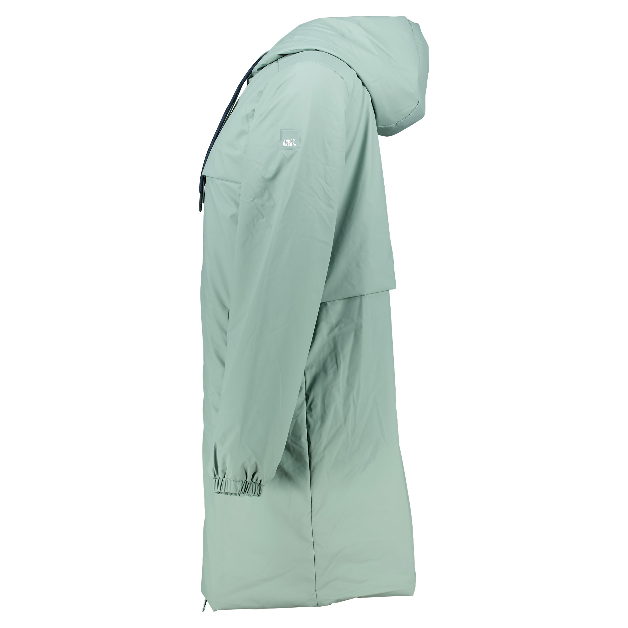 Weibliches Model mit ANKERBRAUT Wetter-Longjacke in Scandi Green
