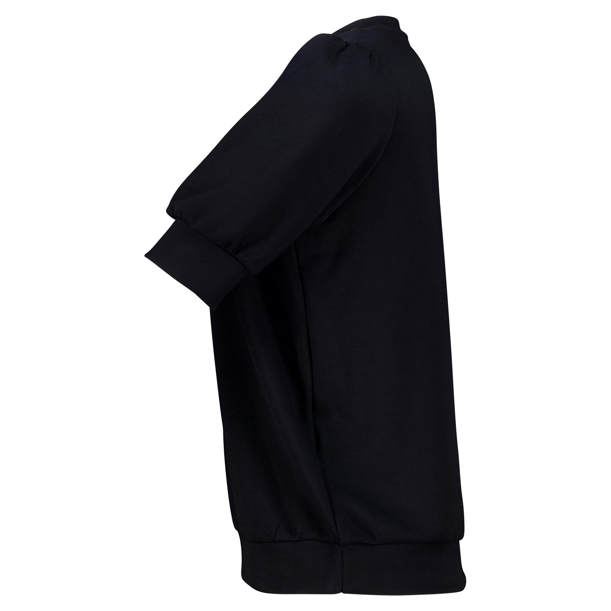 Weibliches Model mit CAMPS BAY Shirt in Schwarz