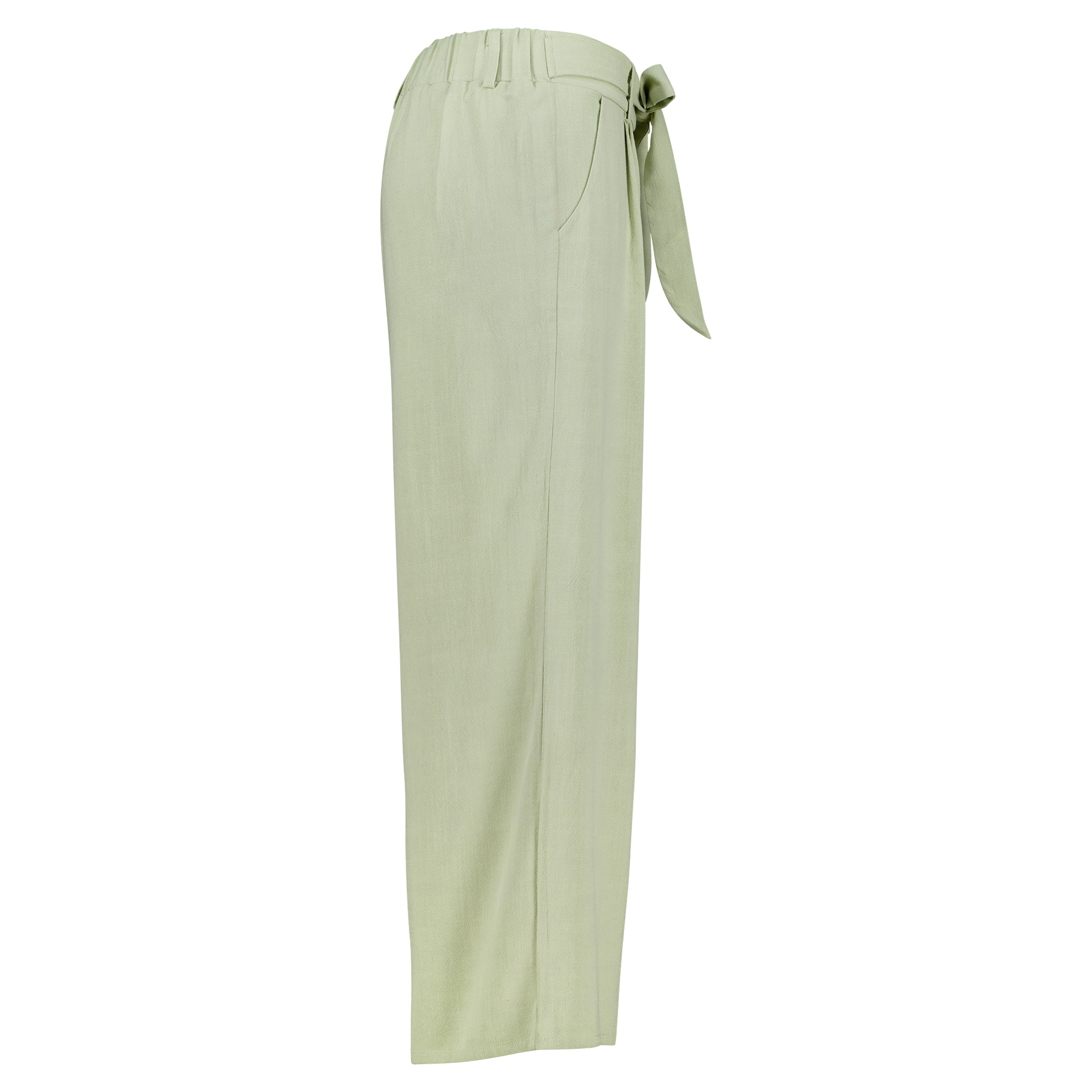 Weibliches Model mit CAMPS BAY Hose in Light-Khaki