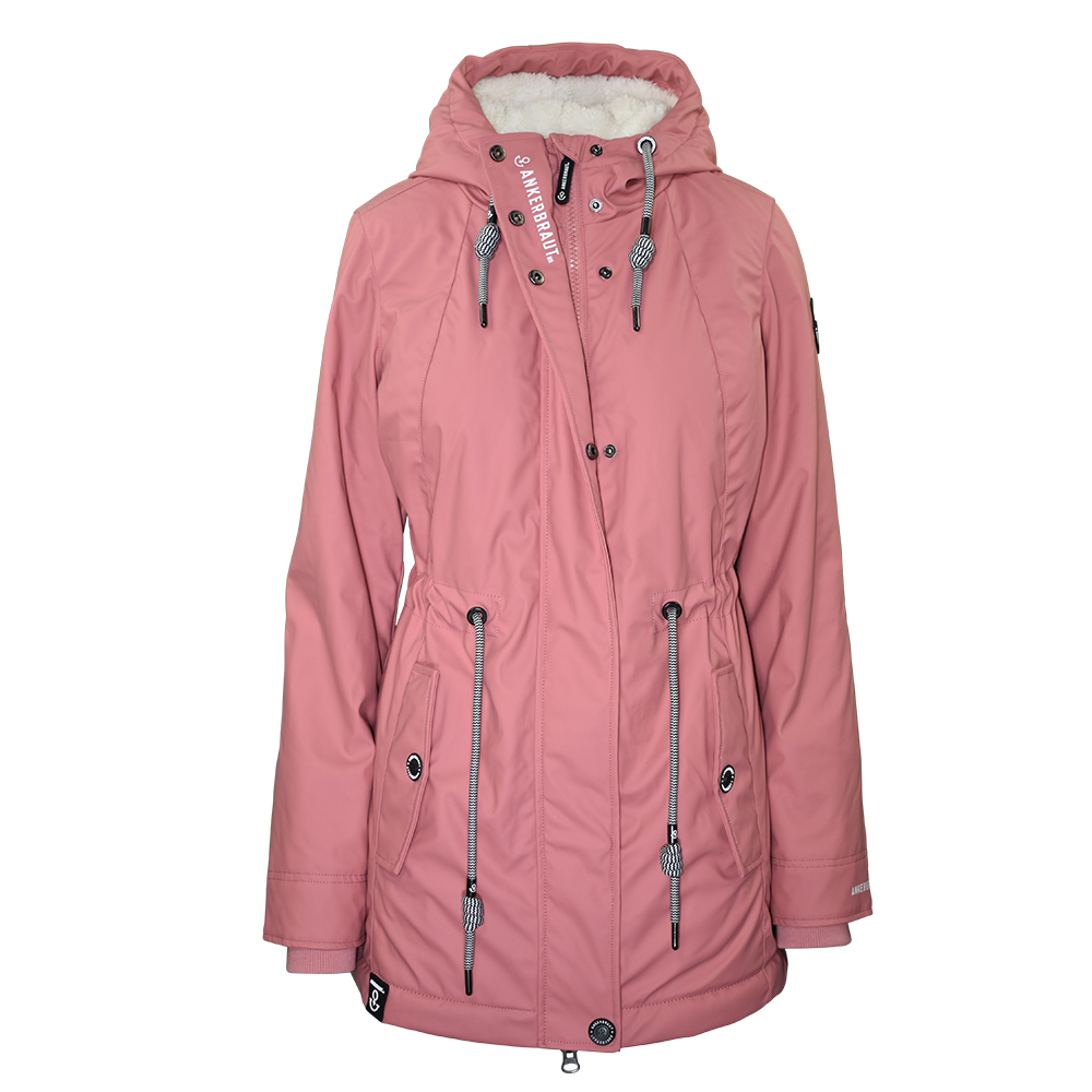 Weibliches Model mit ANKERBRAUT Wetterjacke 