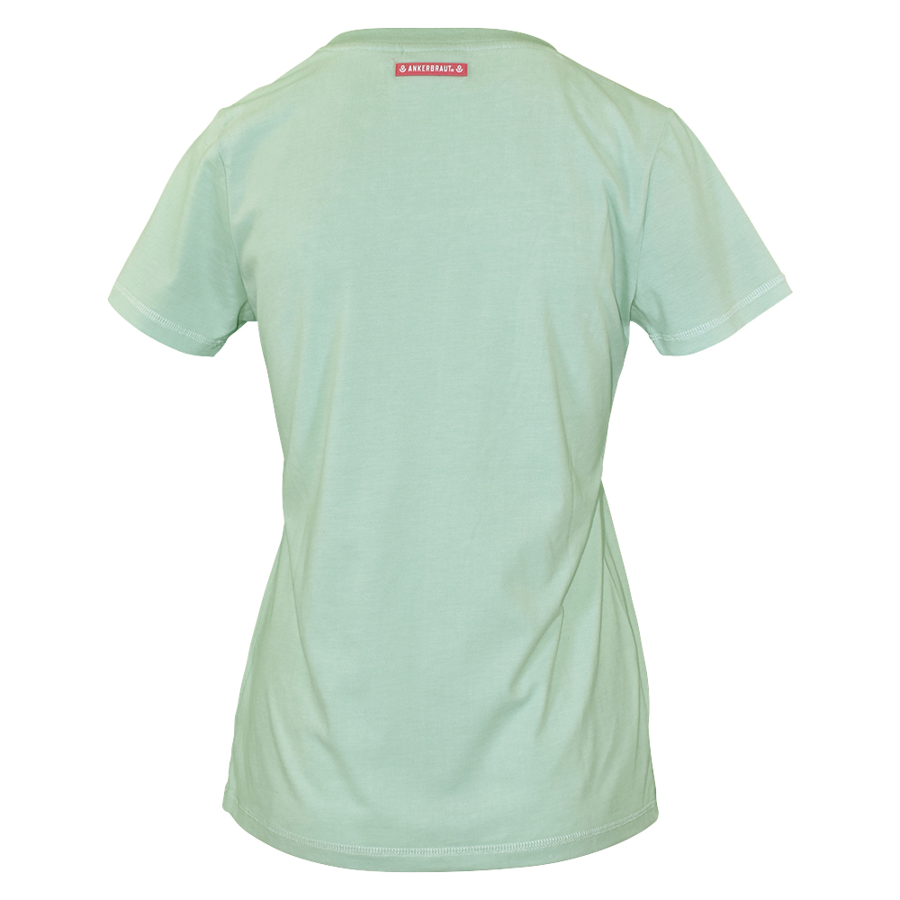 Weibliches Model mit ANKERBRAUT Shirt in Harbour Grey