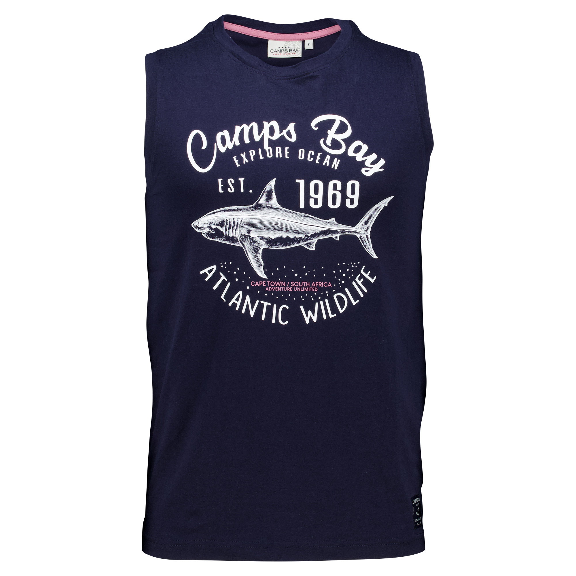 Männliches Model mit CAMPS BAY Muskelshirt 
