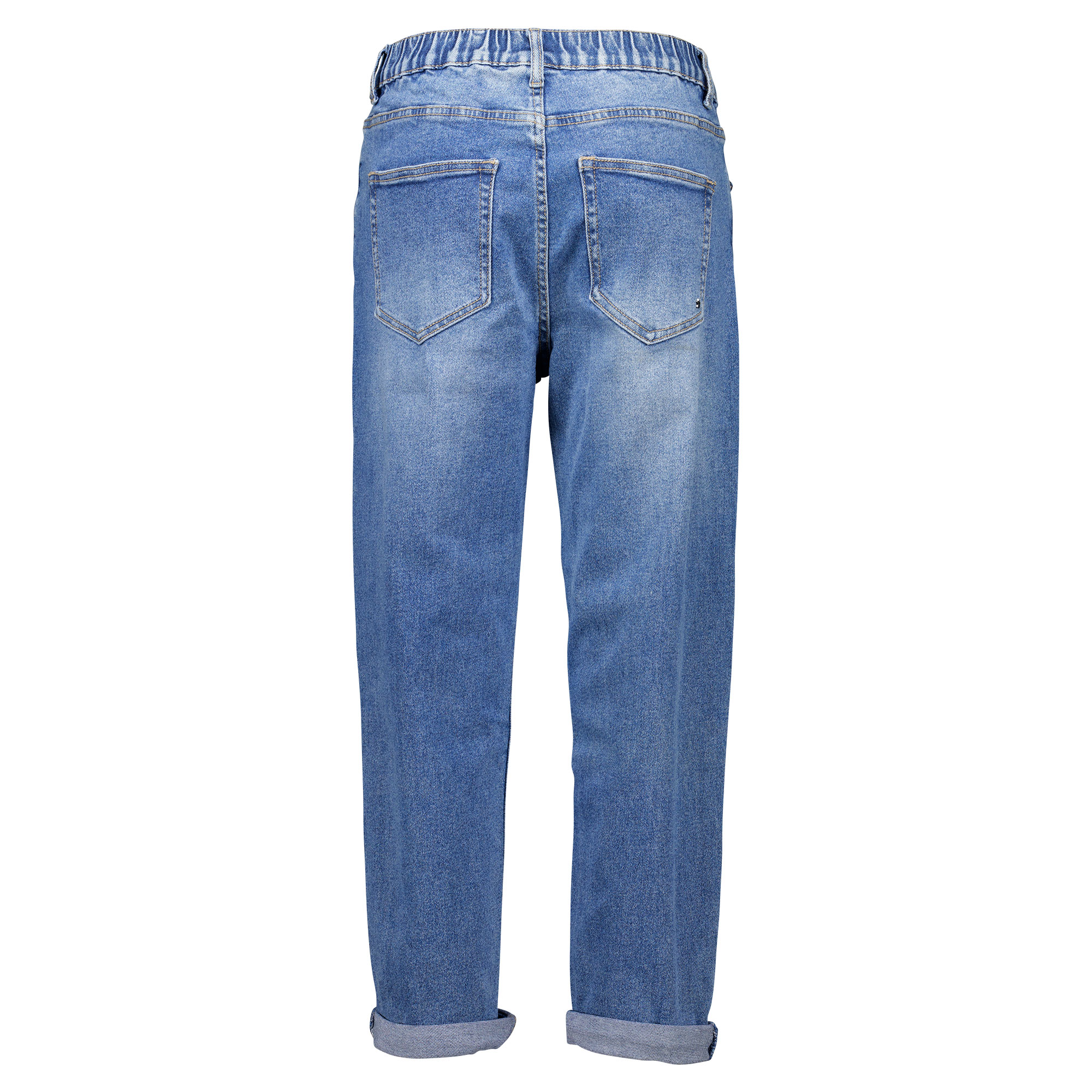 Weibliches Model mit CAMPS BAY Jeans 
