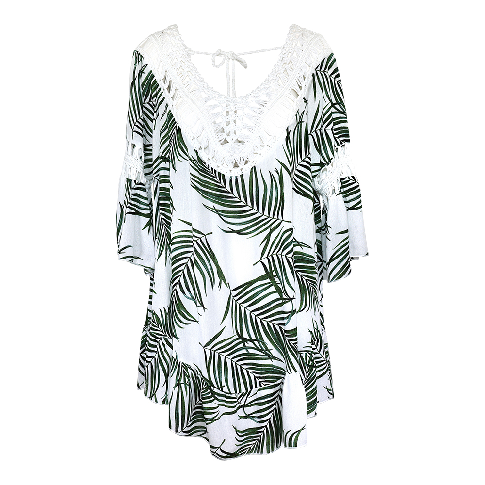 Weibliches Model mit CAMPS BAY Bluse 