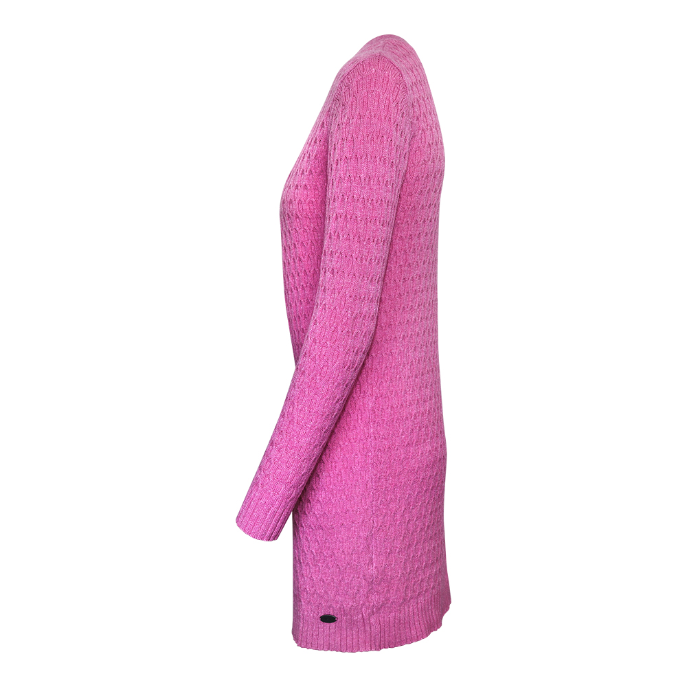 Weibliches Model mit CAMPS BAY Strickjacke in Cyclamen Melange