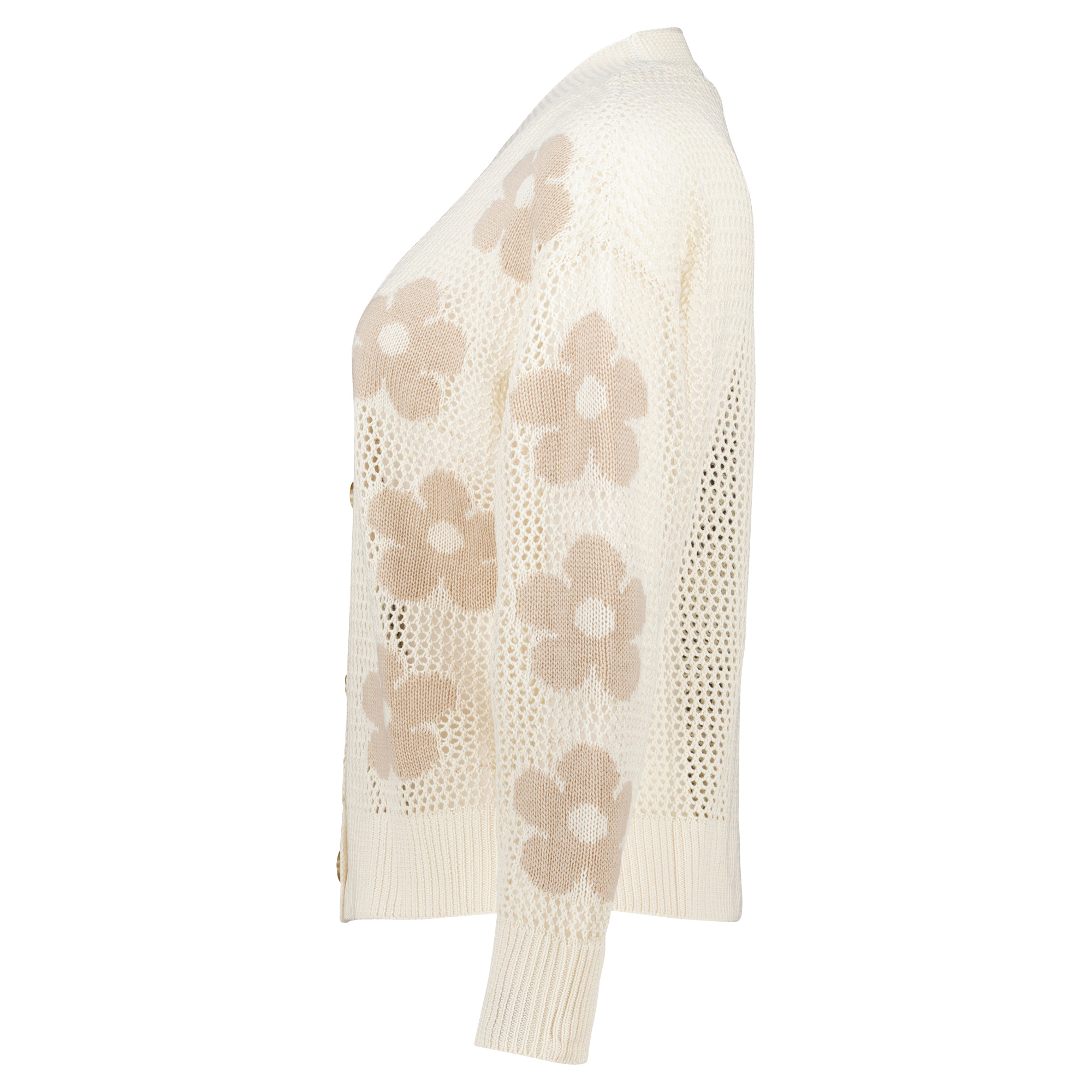 Weibliches Model mit CAMPS BAY Strickcardigan 