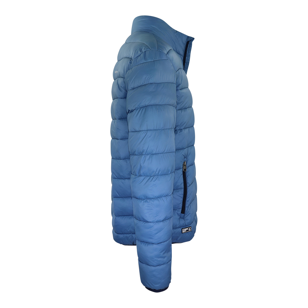 Männliches Model mit CAMPS BAY Stepp-Jacke in Stellar
