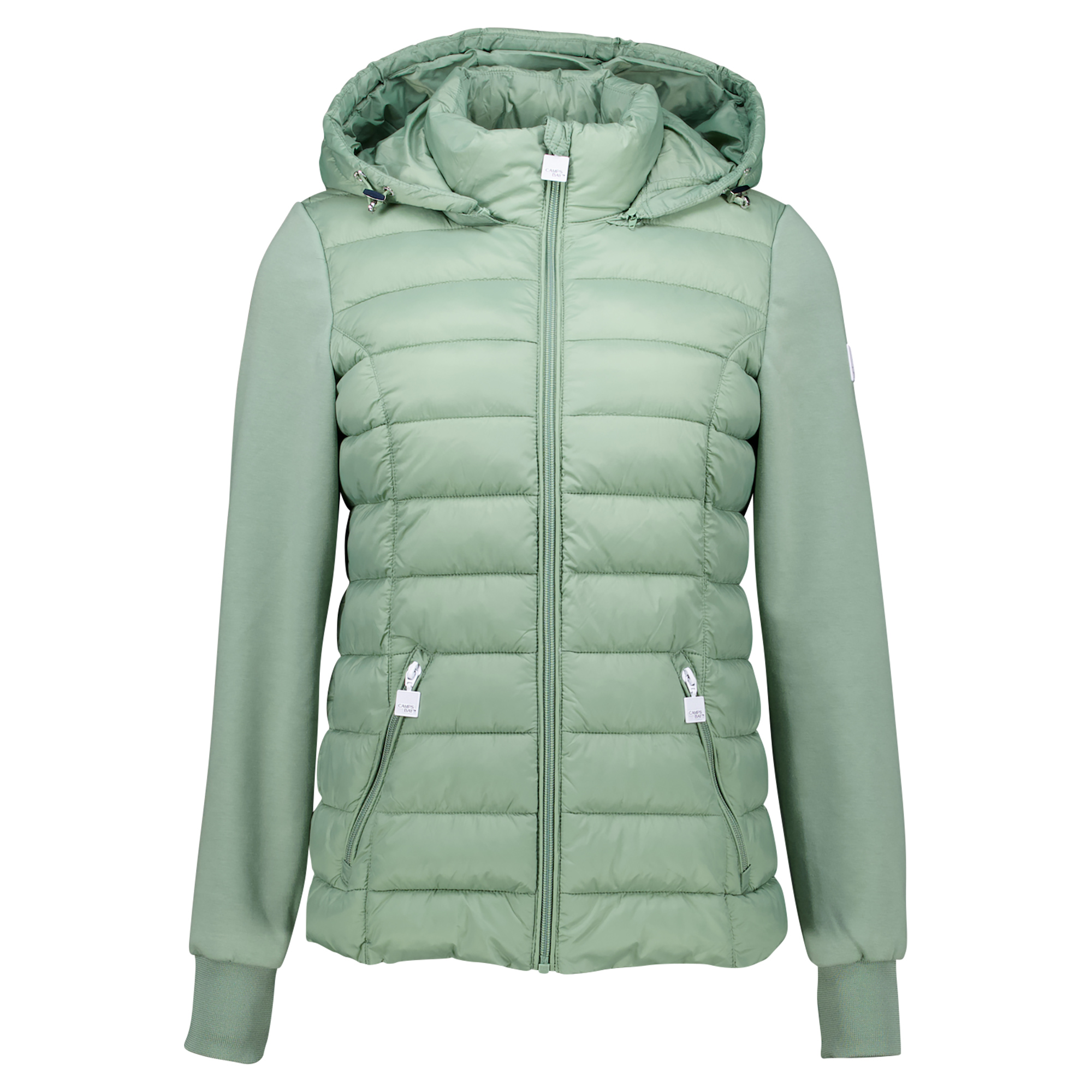 Weibliches Model mit CAMPS BAY Steppjacke in Hedge Green