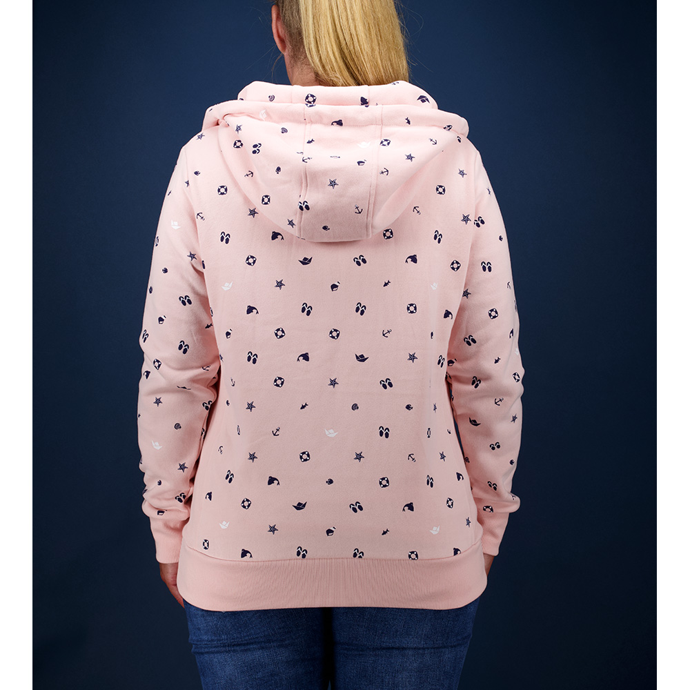 Weibliches Model mit CAMPS BAY Sweatjacke in Rosequartz