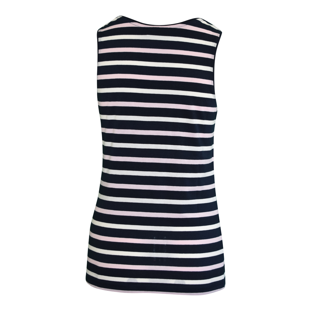 Weibliches Model mit CAMPS BAY Top in Night Sky-Cradle Pink