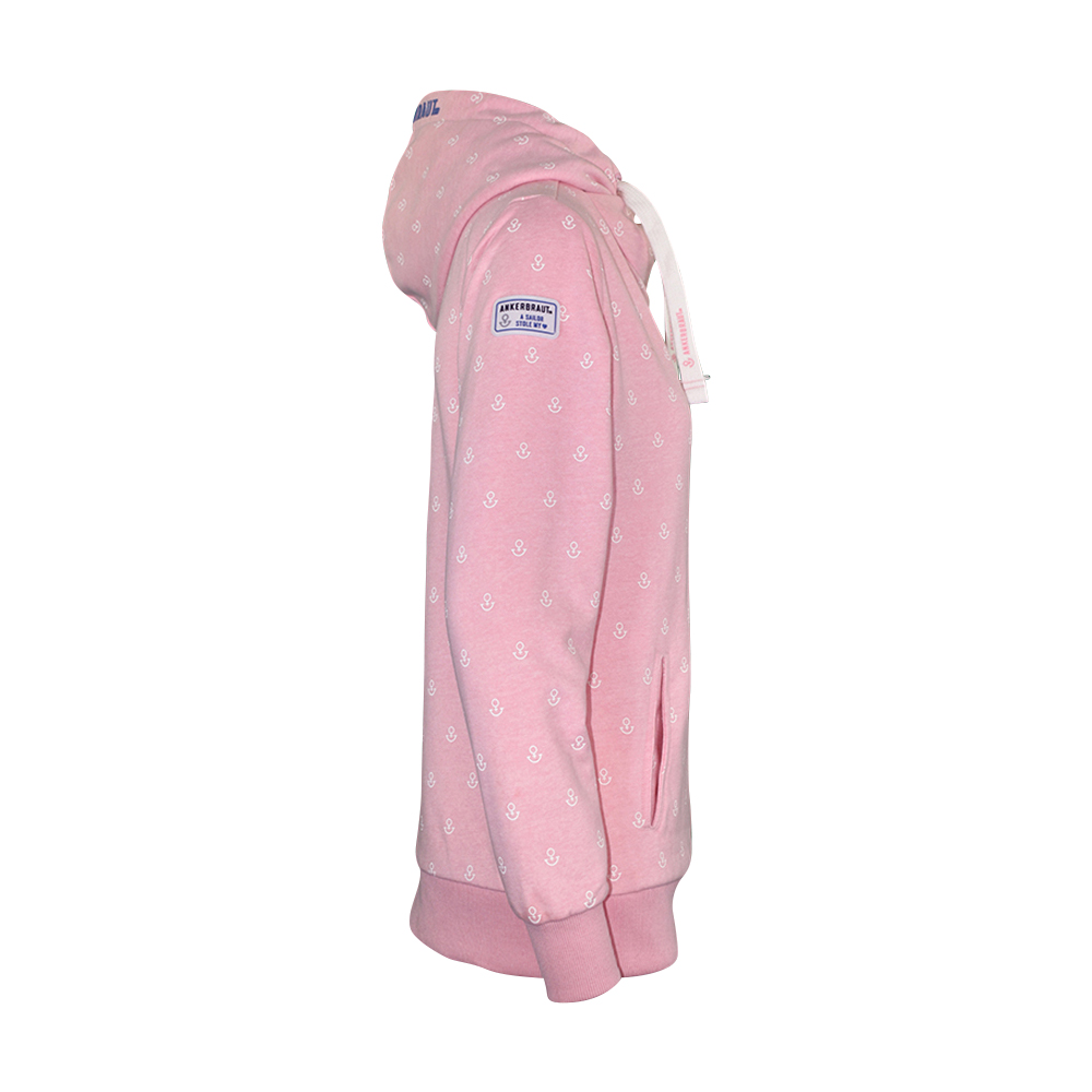 Weibliches Model mit ANKERBRAUT Hoodie in Rosa Melange