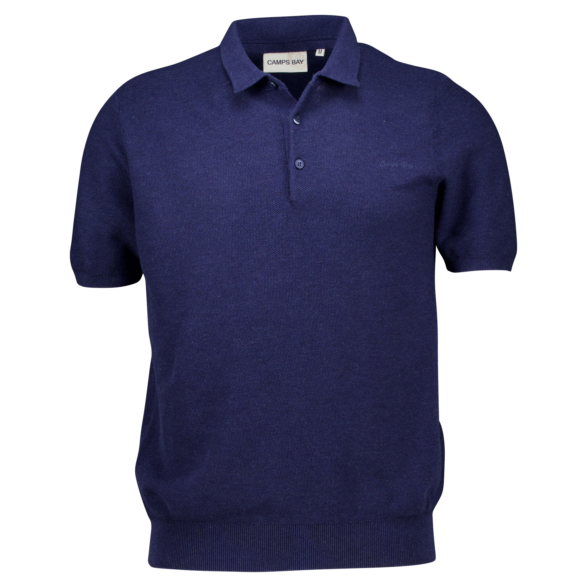 Männliches Model mit CAMPS BAY Polo-Shirt in Navy