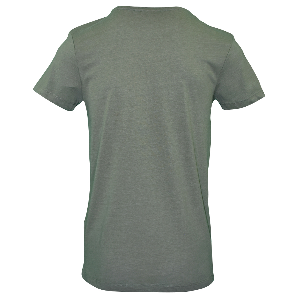Männliches Model mit CAMPS BAY T-Shirt in Sea Spray Melange