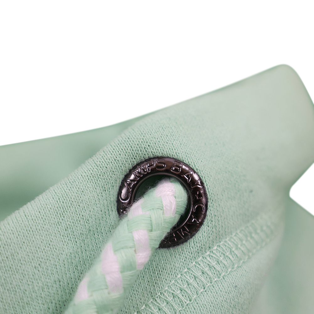 Weibliches Model mit CAMPS BAY Sweatkleid in Harbour Grey