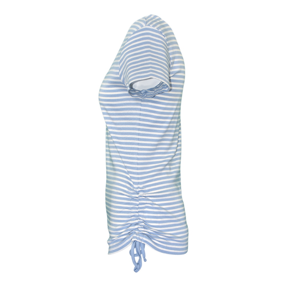 Weibliches Model mit CAMPS BAY T-Shirt in Blue Fog