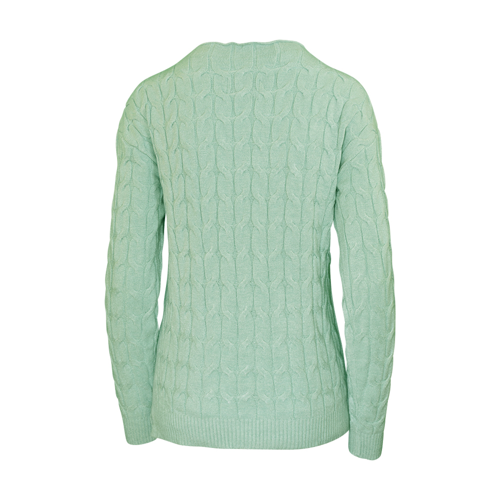 Weibliches Model mit CAMPS BAY Strickpullover in Harbour Grey
