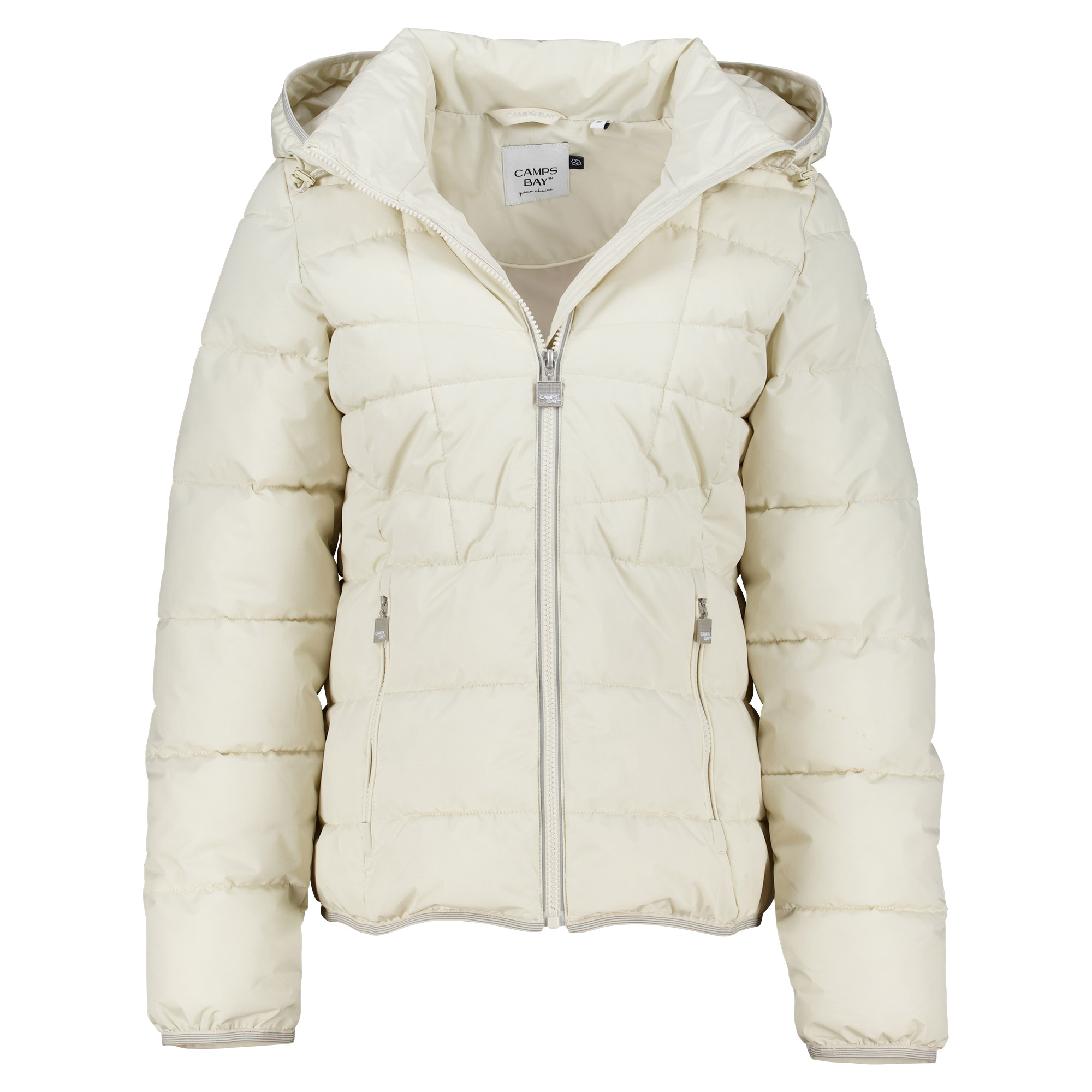 Weibliches Model mit CAMPS BAY Jacke in Moonbeam