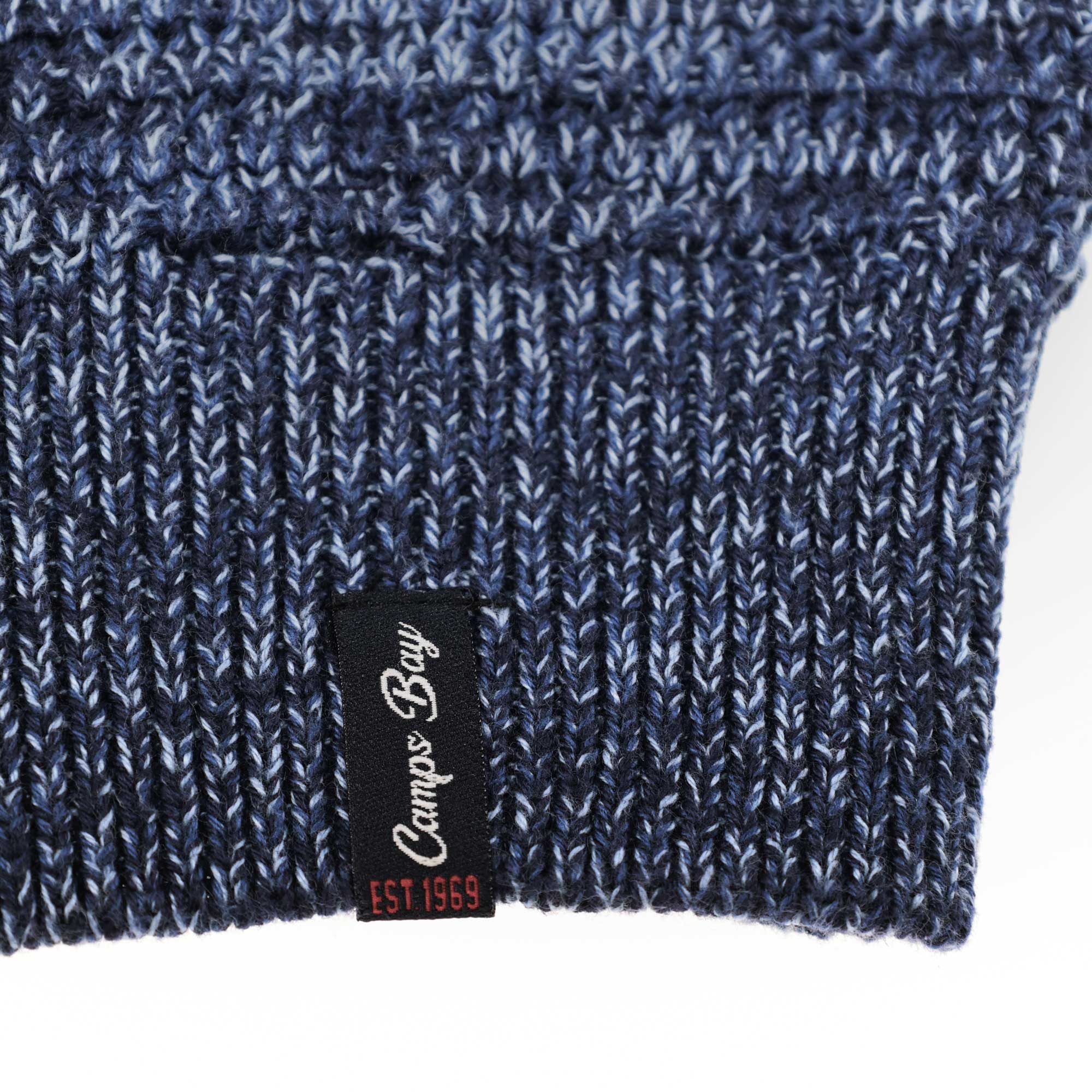 Männliches Model mit CAMPS BAY Troyer in Navy