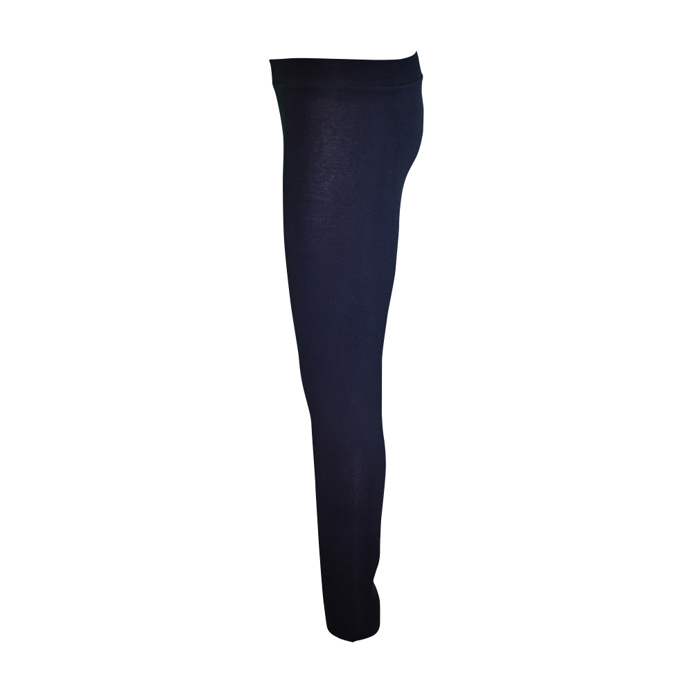 Weibliches Model mit CAMPS BAY Leggins 