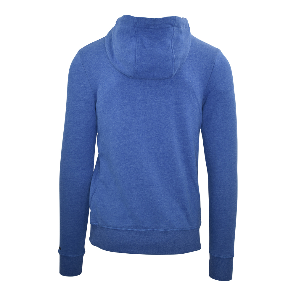 Männliches Model mit Björkvin Hoodie in Blue Melange
