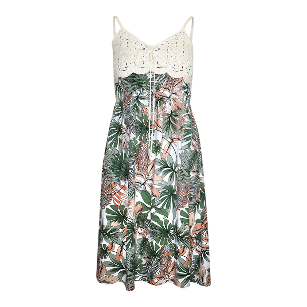 Weibliches Model mit Rock Your Day Kleid 