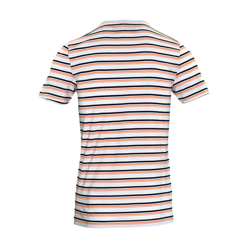 Männliches Model mit CAMPS BAY T-Shirt in White Orange