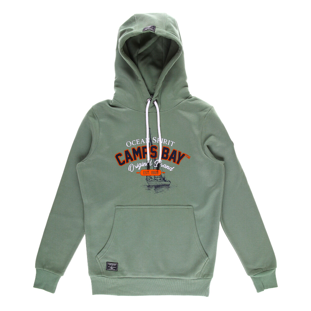 Männliches Model mit CAMPS BAY Hoodie in Sea Spray