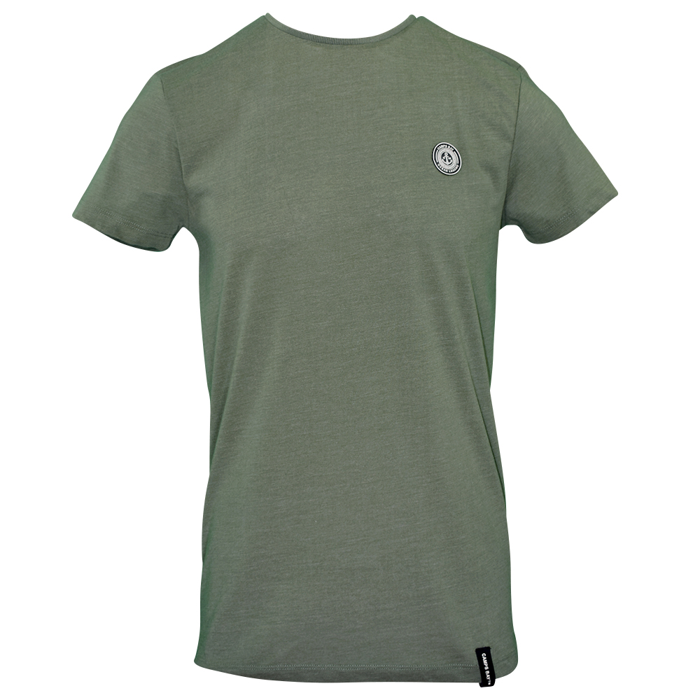 Männliches Model mit CAMPS BAY T-Shirt in Sea Spray Melange