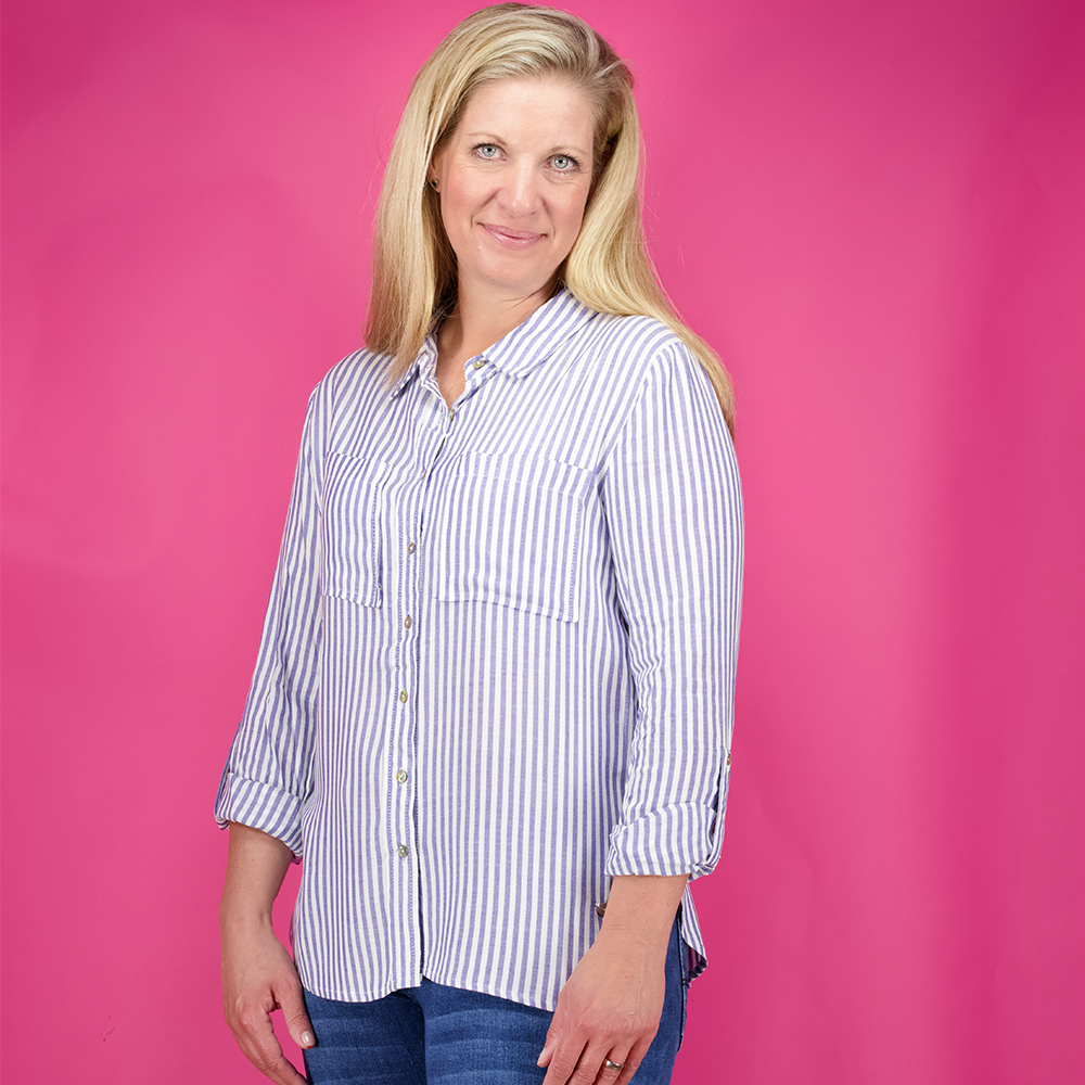 Weibliches Model mit Camps Bay Bluse 