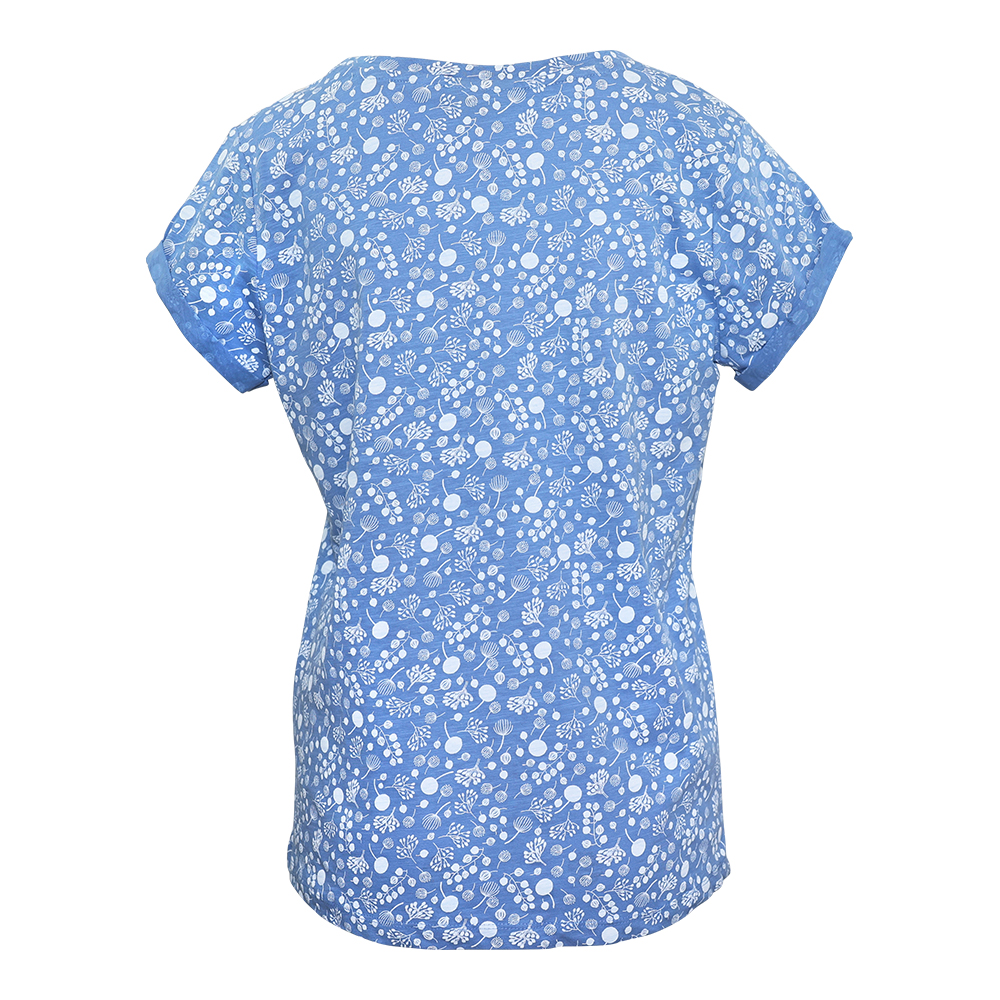 Weibliches Model mit CAMPS BAY T-Shirt in Provence